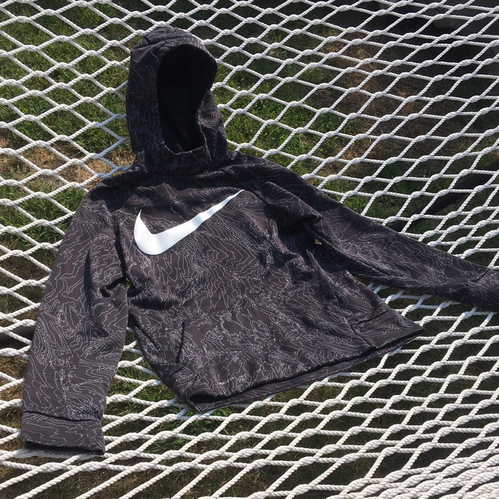 Nike pullover hoodie